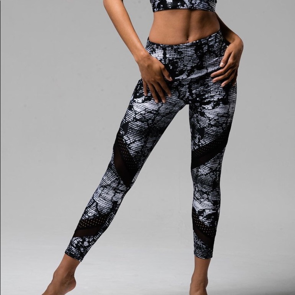 ❄️2x HOST PICK Onzie High Waist Yoga Legging